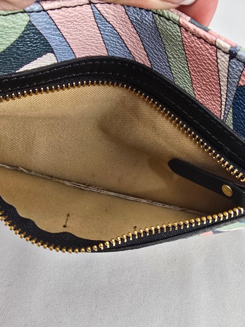 Emilio Pucci Multicolour Detachable Interior Clutch Pouch - Picture 5 of 9